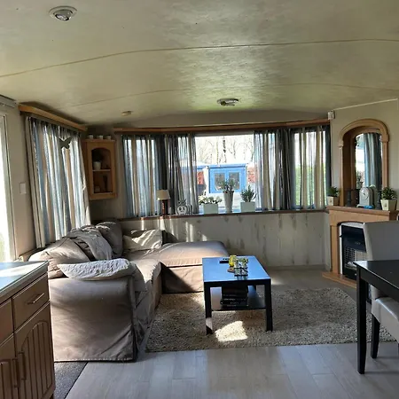 营地 Stacaravan Aan De Maas