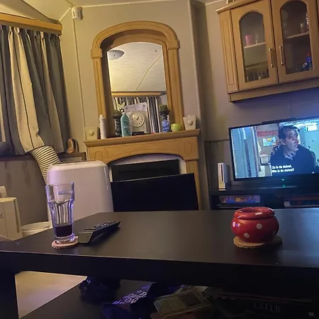 Stacaravan Aan De Maas 营地 Op-Andel